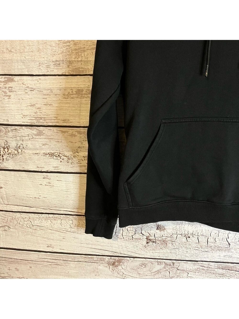 Alphalete Logo Embossed Hoodie In Black - Picture 4 of 9